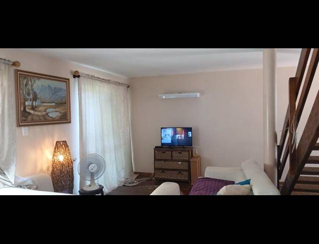 3 BEDROOM DUPLEX FOR SALE IN WOODHAVEN